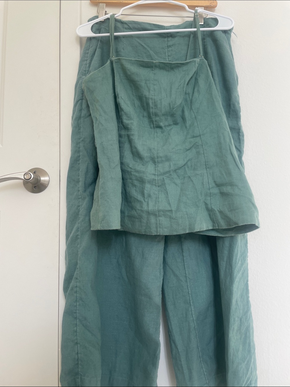 (USEDAbercrombie & Fitch Linen-Blend Wide Leg Trousers in Sage + Matching Blouse